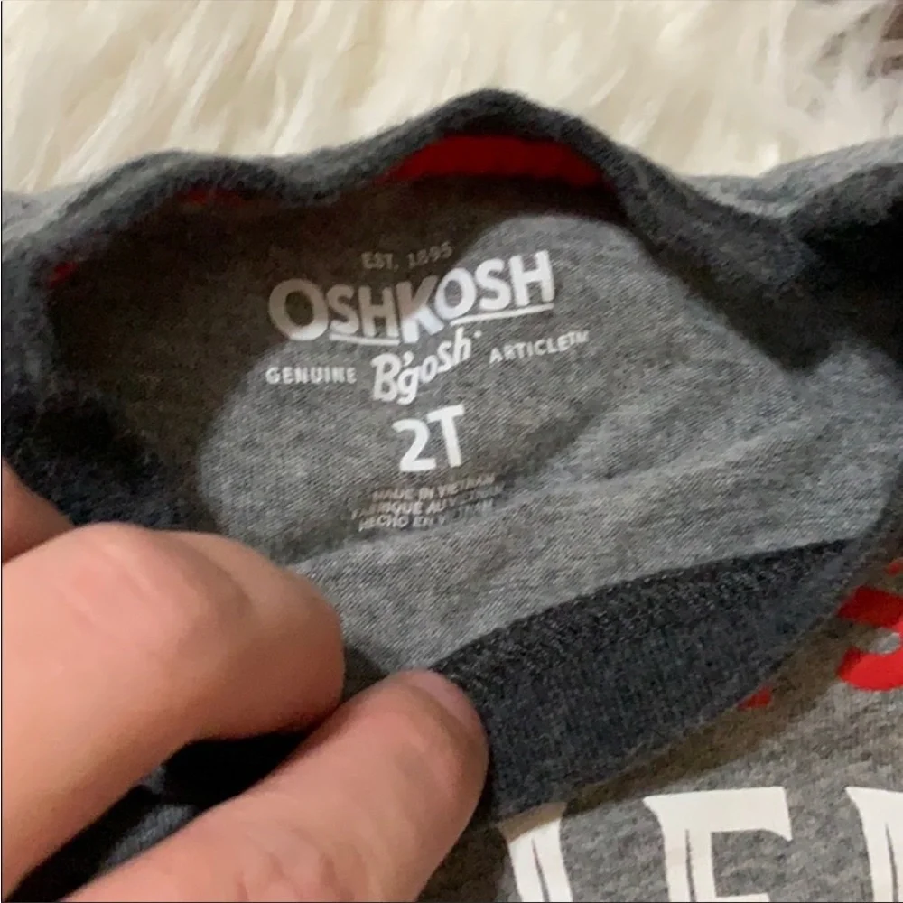 5 for $25🎈Christmas pjs and top